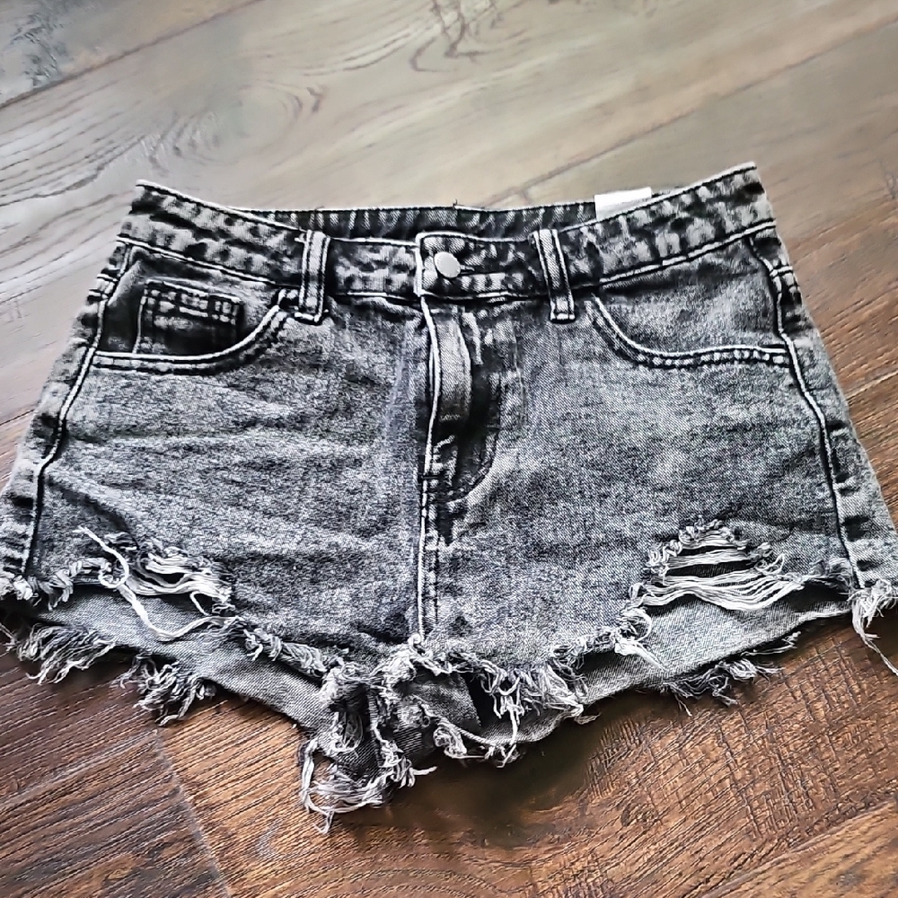 SHEIN Gray Distressed High-Waisted Shorts
